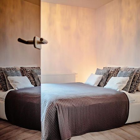 Apartamenty Homely Place Casa Verona - Stary Rynek - Parking Poznan Exterior photo