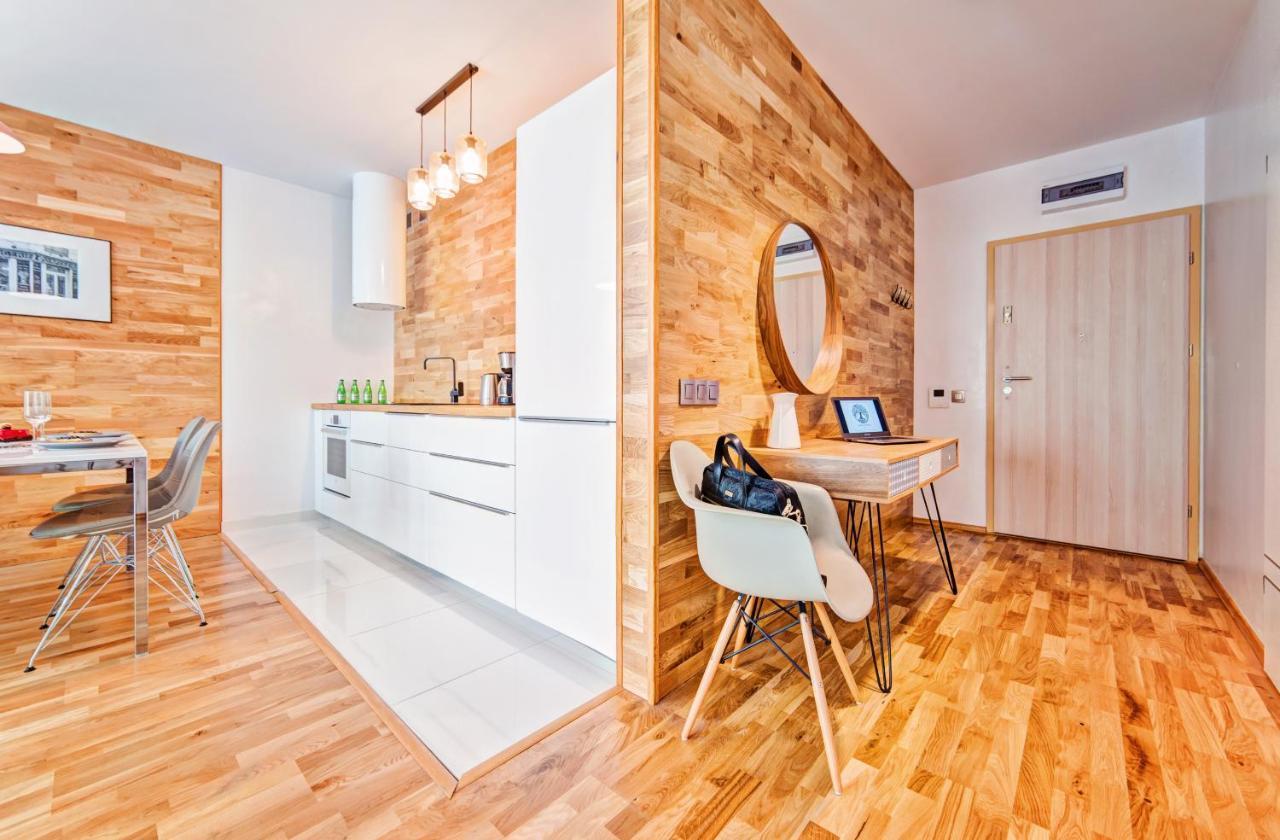 Apartamenty Homely Place Casa Verona - Stary Rynek - Parking Poznan Exterior photo